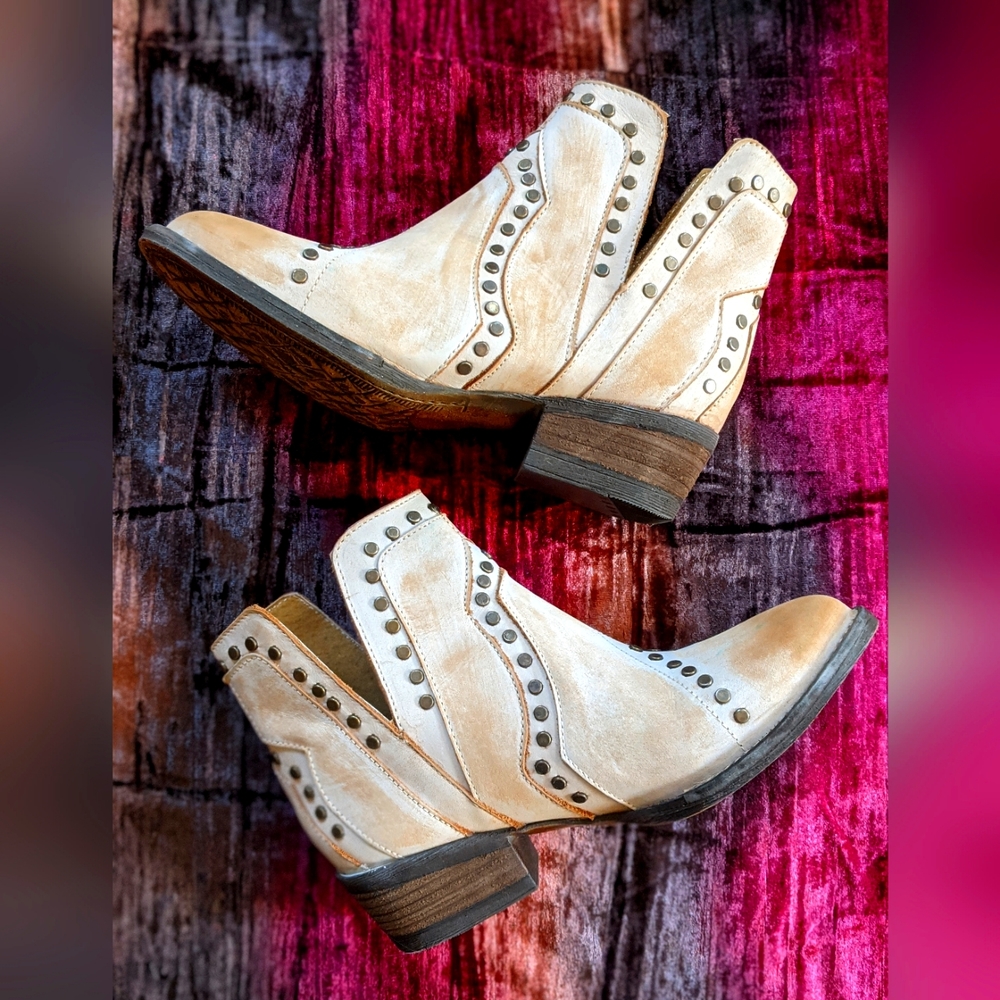 Very Volatile Leather Booties, Cool Metal Detailing, excellent used condition
